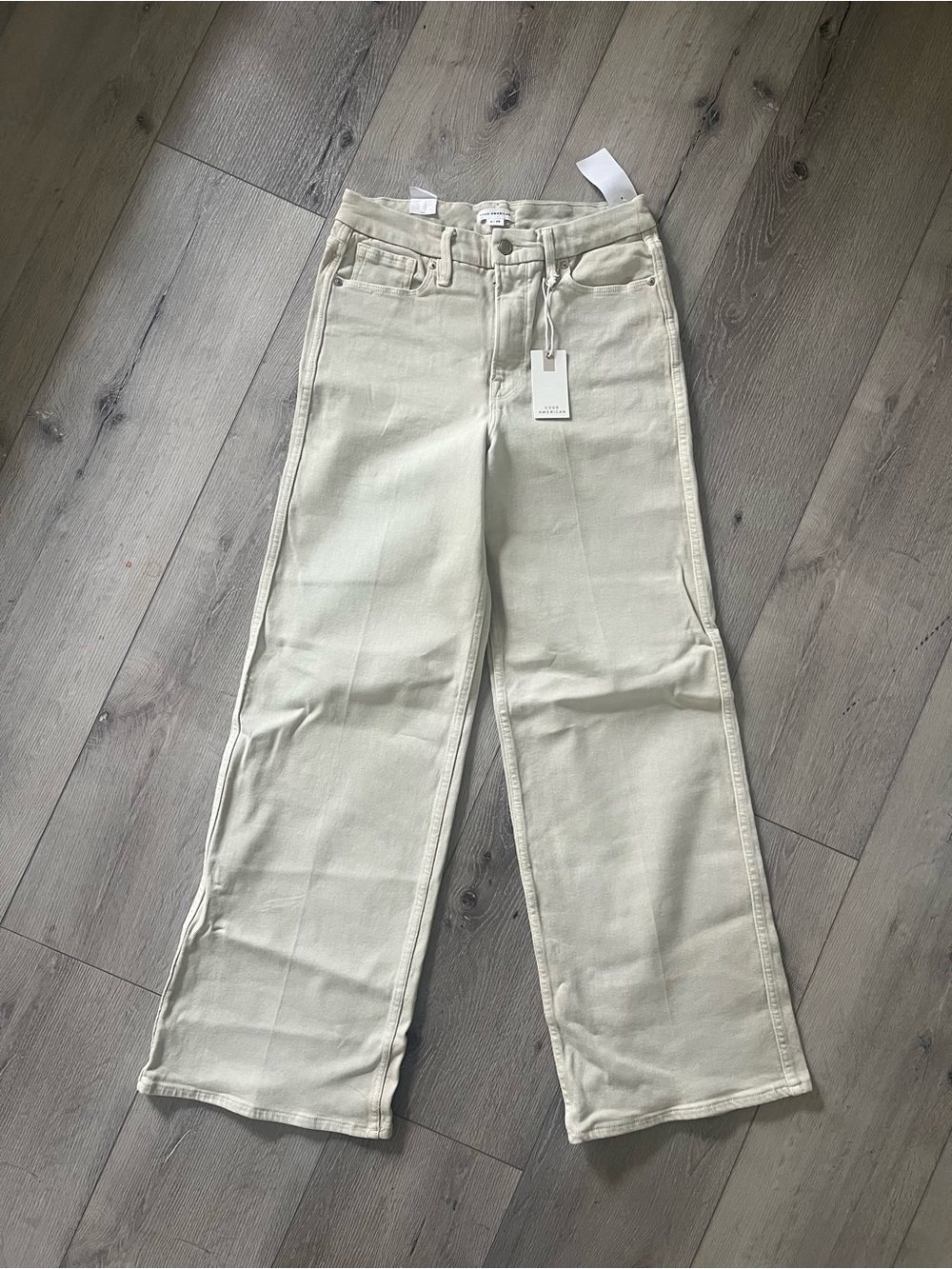 Good American Wide-Leg Jeans in Cream